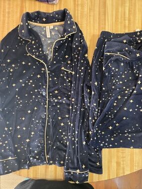 Women’s Navy Star-Print Velour Pajama Set - Cozy Nights